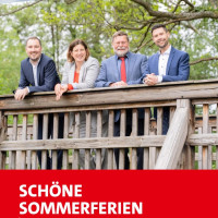 David Geitner, Elena Pechar, Joachim Wartha und Daniel wünschen schöne Sommerferien